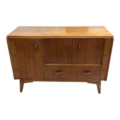 Lot 5343 - Mid century G-Plan walnut sideboard measuring approximately 122cm wide
