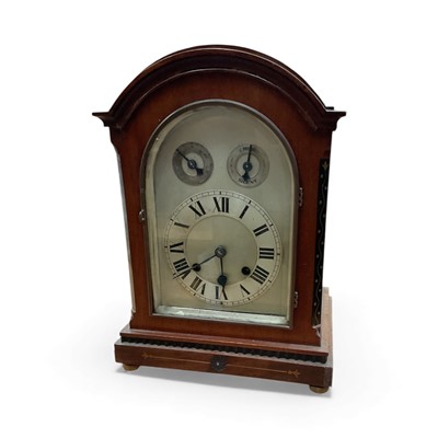 Lot 423 - Edwardian bracket clock with chiming movement in mahogany case