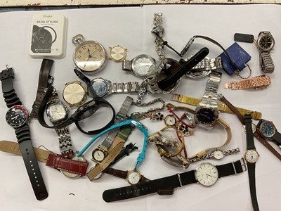 Lot 915 - Three boxes of assorted watches including Seiko, Pulsar, Earnshaw, other time pieces, watch boxes etc