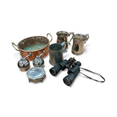 Lot 434 - Group of sundry items to include a copper hunting horn, copper dish, pewter mugs, binoculars and other items.