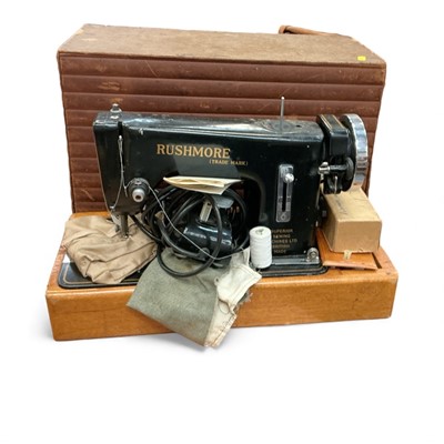 Lot 522 - Rushmore sewing machine in case.