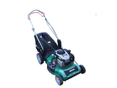 Lot 8 - Qualcast lawnmower with a Briggs & Stratton 150cc engine 625EXI series
