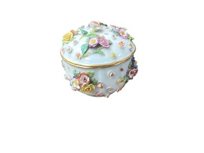 Lot 212 - Meissen floral encrusted pot and cover, 10cm high