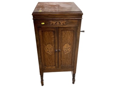 Lot 1450 - Vintage wind up gramophone in oak cabinet together with a selection of records