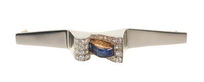 Lot 455 - 1940s Art Deco Odeonesque sapphire and diamond brooch converted from a ring