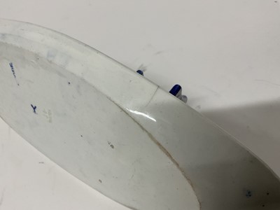 Lot 81 - Early 19th century blue and white Spode toast rack, printed in the Fruit and Flower pattern, impressed and printed 'Spode' marks, 24cm wide