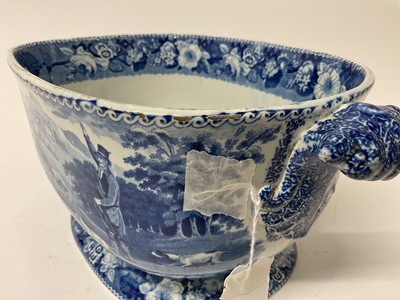 Lot 86 - Large early 19th century blue and white soup tureen and cover, printed with the Gamekeeper pattern, printed pattern mark to base, 37cm across