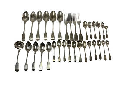 Lot 234 - Selection of Georgian and later silver Fiddle pattern flatware, including 6 tablespoons, 4 dinner forks, 4 dessert spoons, 11 tea spoons and other items (various dates and makers). All at appro...