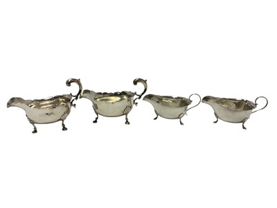 Lot 282 - Pair Georgian silver sauce boats