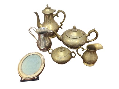 Lot 5117 - Group of assorted silver plated wares to include a comport, teaset and other items.
