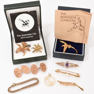 Lot 535 - Group of gold and yellow metal jewellery