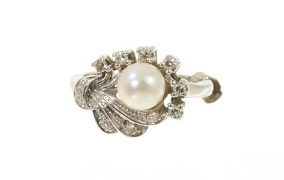 Lot 476 - 1950s 18ct white gold diamond and cultured pearl cocktail ring