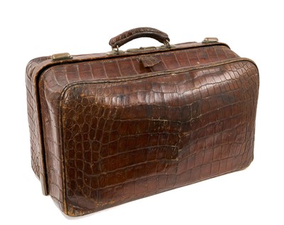 Lot 833 - Large early 20th century crocodile skin Gladstone bag