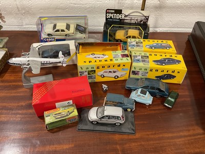 Lot 5164 - Group of boxed and unboxed diecast model vehicles