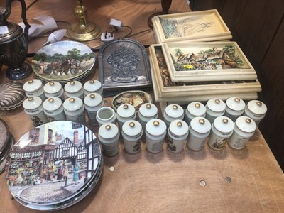 Lot 5169 - Collection of collectors plates and ivorrex wall plaques.