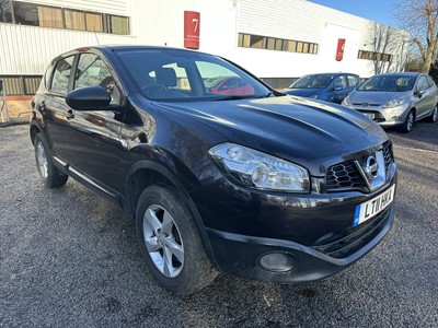 Lot 218 - 2011 Nissan Qashqai, 1.6 [117] Visia 5dr, hatchback, 1598cc petrol, finished in black, reg. no. LT11 HKA