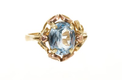 Lot 478 - Arts & Crafts style gold aquamarine ring
