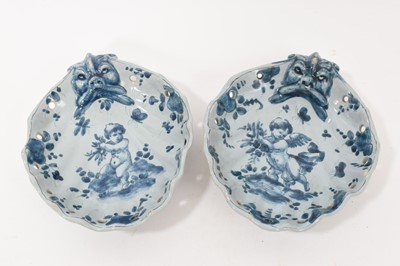 Lot 170 - Pair of Cantagalli majolica shell shaped dishes