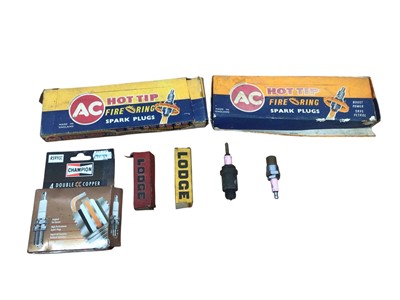 Lot 68 - Collection of vintage spark plugs to include new old stock Hot Tip Fire Ring Spark plugs.