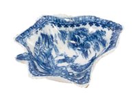 Lot 29 - 18th century Caughley blue and white...