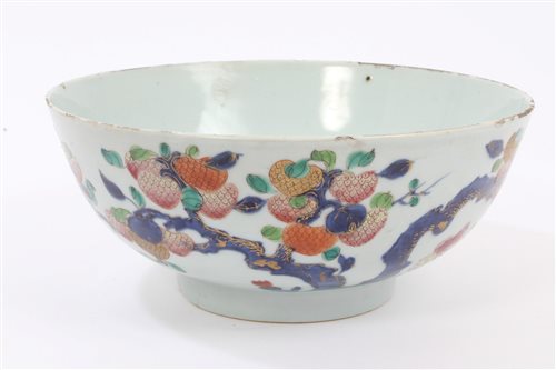Lot 41 - Early 18th century Chinese export punch bowl...