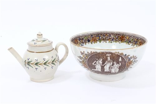 Lot 42 - Late 18th century small pearlware teapot and...