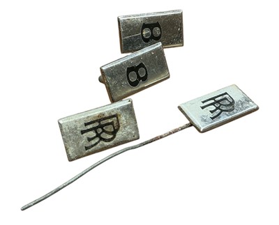 Lot 16 - Scarce pair Bentley T-Type headlamp bezel B badges and pair similar RR Silver Shadow bezel badges (4).