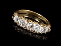 Lot 453 - Late Victorian diamond five stone ring with...