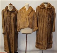 Lot 1021 - Ladies' blond mink fur coat, circa 1940s fur...