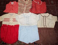 Lot 1043 - Large quantity of vintage children's...