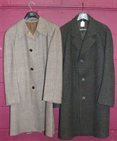 Lot 1050 - Gentlemen's vintage coats - Dunn & Co. West of...