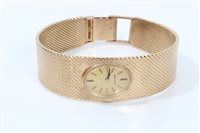 Lot 1252 - 1970s ladies' gold (9ct) Zenith wristWatches...