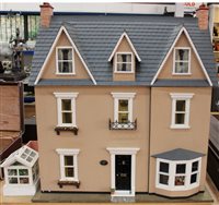 Lot 2883 - Good quality Victorian-style dolls house with...