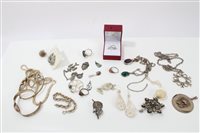 Lot 3222 - Quantity of silver and white metal jewellery -...