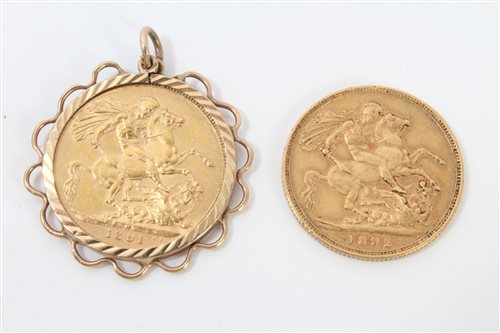 Lot 3237 - Victorian gold Sovereign - 1891, in gold (9ct)...