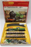 Lot 2751 - Railway - 00 gauge selection - including...