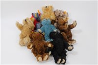 Lot 2840 - Teddy Bears - Steiff small bears, 23cm...