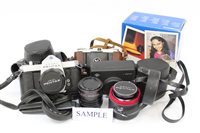 Lot 3631 - Photographic equipment Cameraseras and...