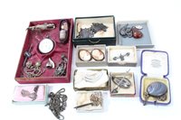 Lot 3259 - Group of silver and white metal jewellery -...