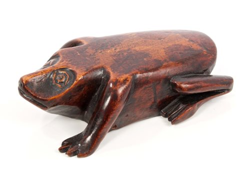 Lot 867 - Rare 19th century primitive treen snuff box