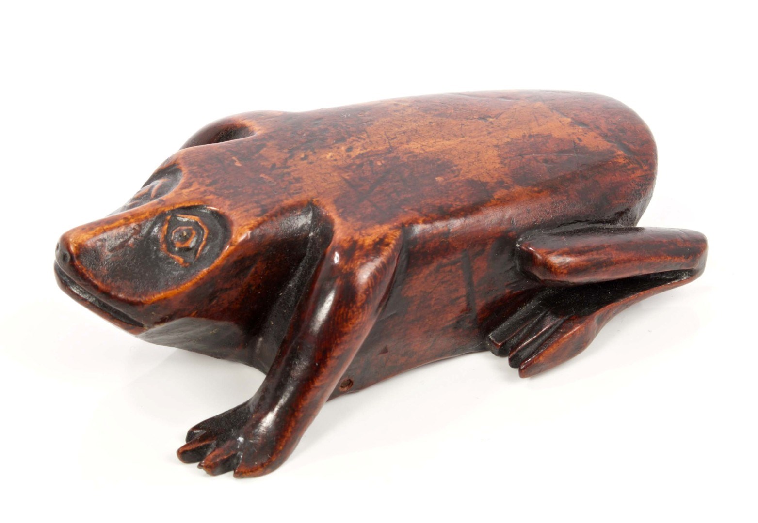 Lot 867 - Rare 19th century primitive treen snuff box