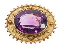 Lot 437 - Victorian 15ct gold and amethyst brooch, the...