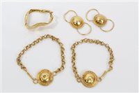 Lot 547 - Five pieces of ancient gold jewellery - to...