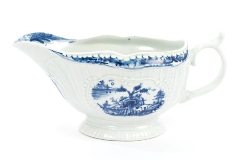 Lot 132 - 18th century Worcester blue and white sauce...