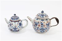 Lot 44 - Early 18th century Chinese Imari fluted teapot...