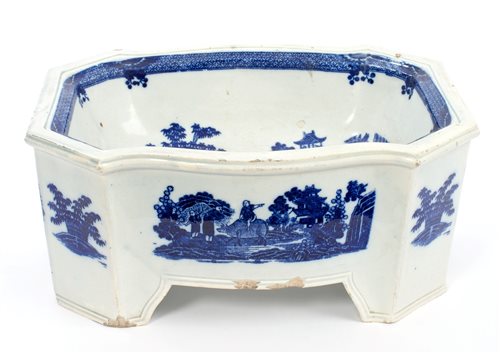 Lot 120 - Rare early 19th century blue and white dog...