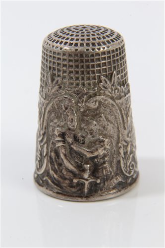 Lot 728 - French silver 'Armistice of 1918' thimble with...