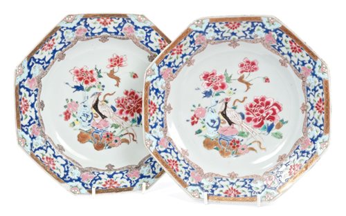 Lot 11 - Pair mid-18th century Chinese export octagonal...