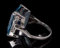 Lot 471 - An Art Deco style Aquamarine and diamond...
