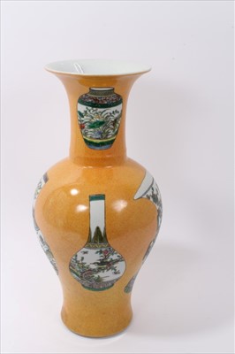 Lot 143 - 20th century Chinese export oviform vase with...